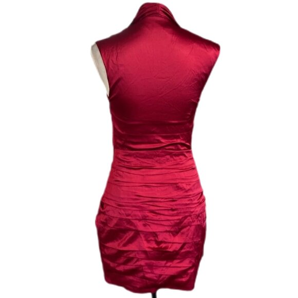 Express Red Satin V Nexk Ruched Cocktail Dress Size 2 - Picture 3 of 5